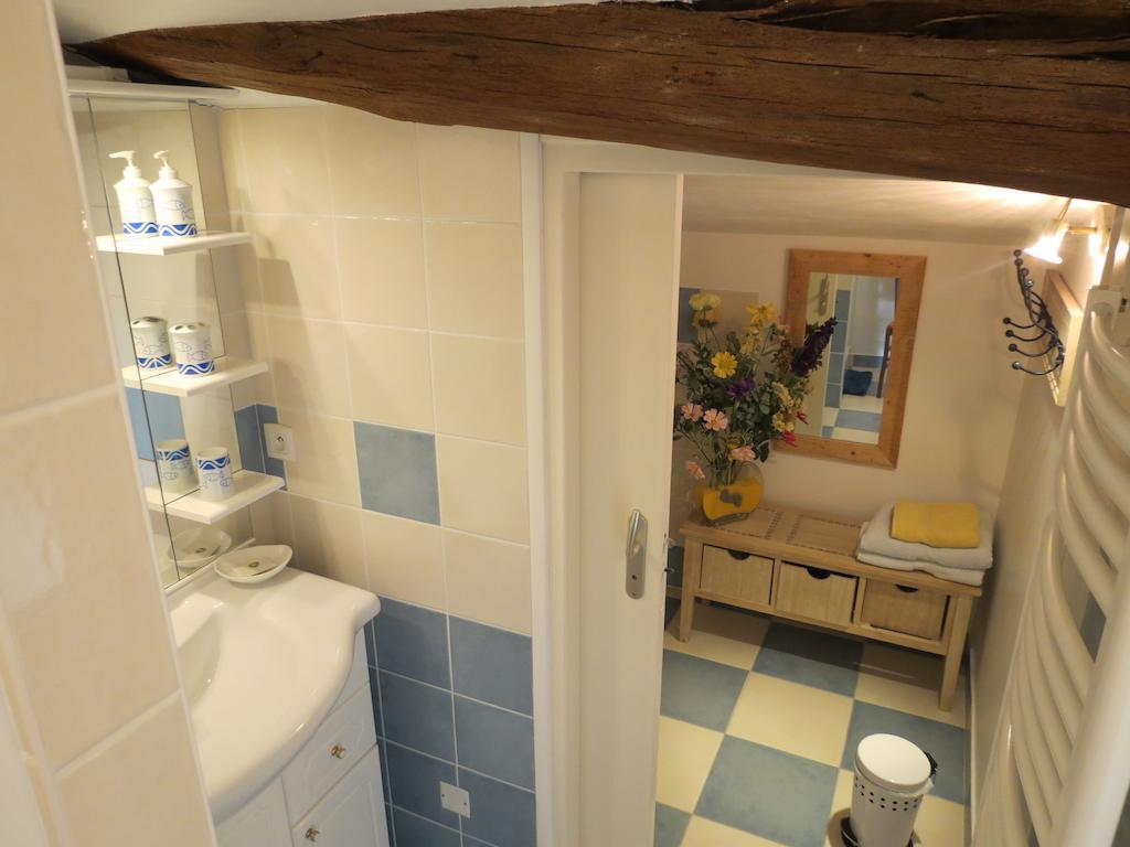 L'Aubinoise Acomodação com café da manhã Saint-Aubin-la-Plaine Quarto foto